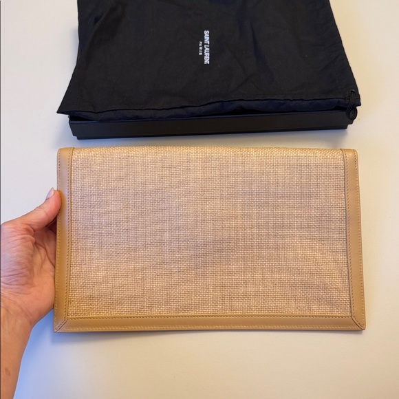 Yves Saint Laurent Uptown Clutch Raffia - Picture 7 of 9